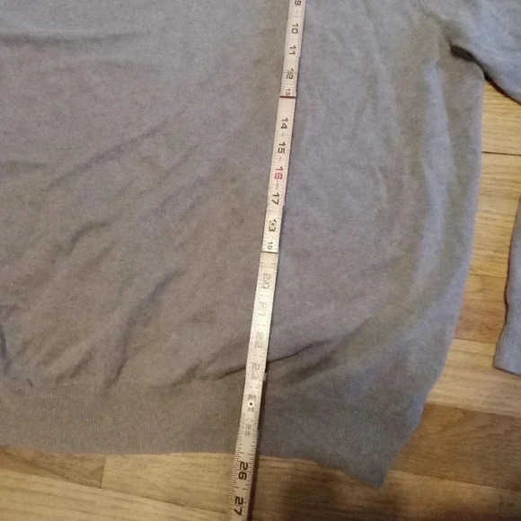 J. Crew Cashmere Cotton Lightweight Tan Light Brown Minimalist V Neck Sweater XL - Picture 4 of 9